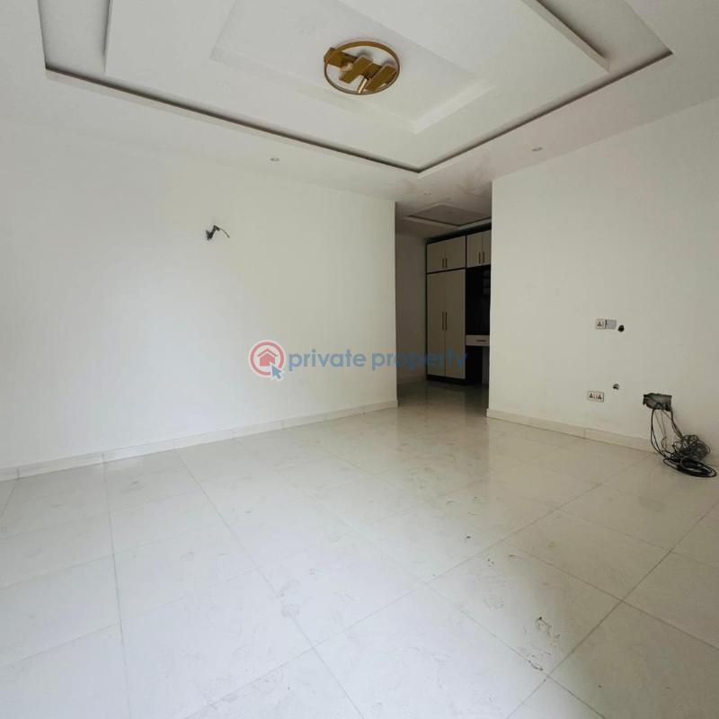 4 bedroom Semi detached Duplex For Sale Magodo Phase Gra 2 Magodo GRA Phase 2 Kosofe/Ikosi Lagos - 2