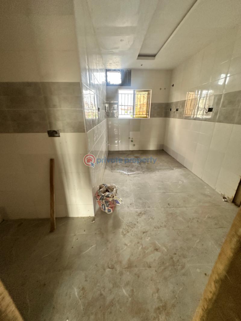 3 bedroom Block Of Flats For Sale Medina Estate Gbagada Medina Gbagada Lagos - 0