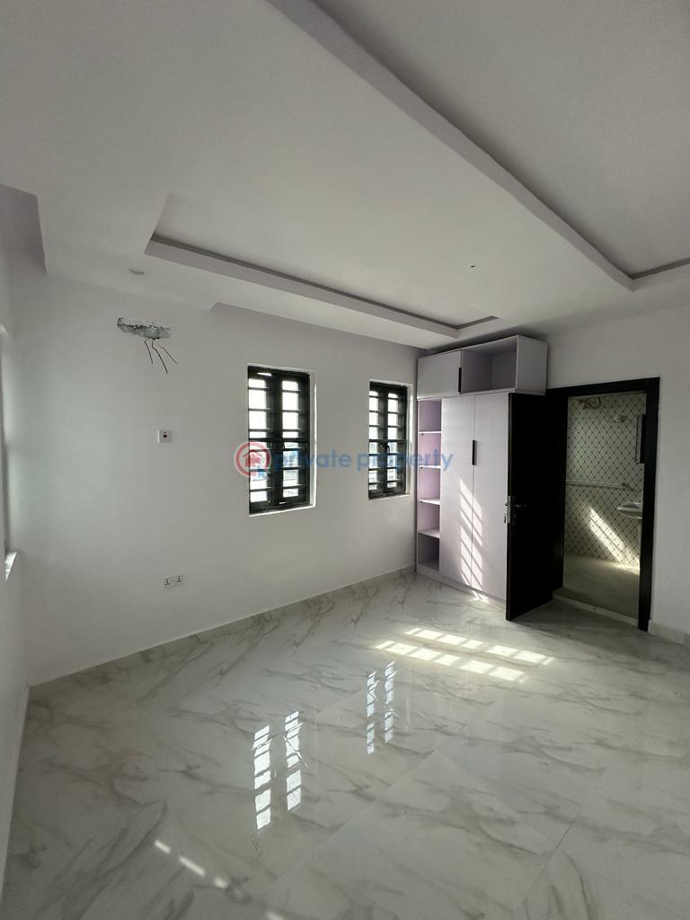 2 bedroom Block Of Flats For Rent Osapa Lekki Lagos - 5