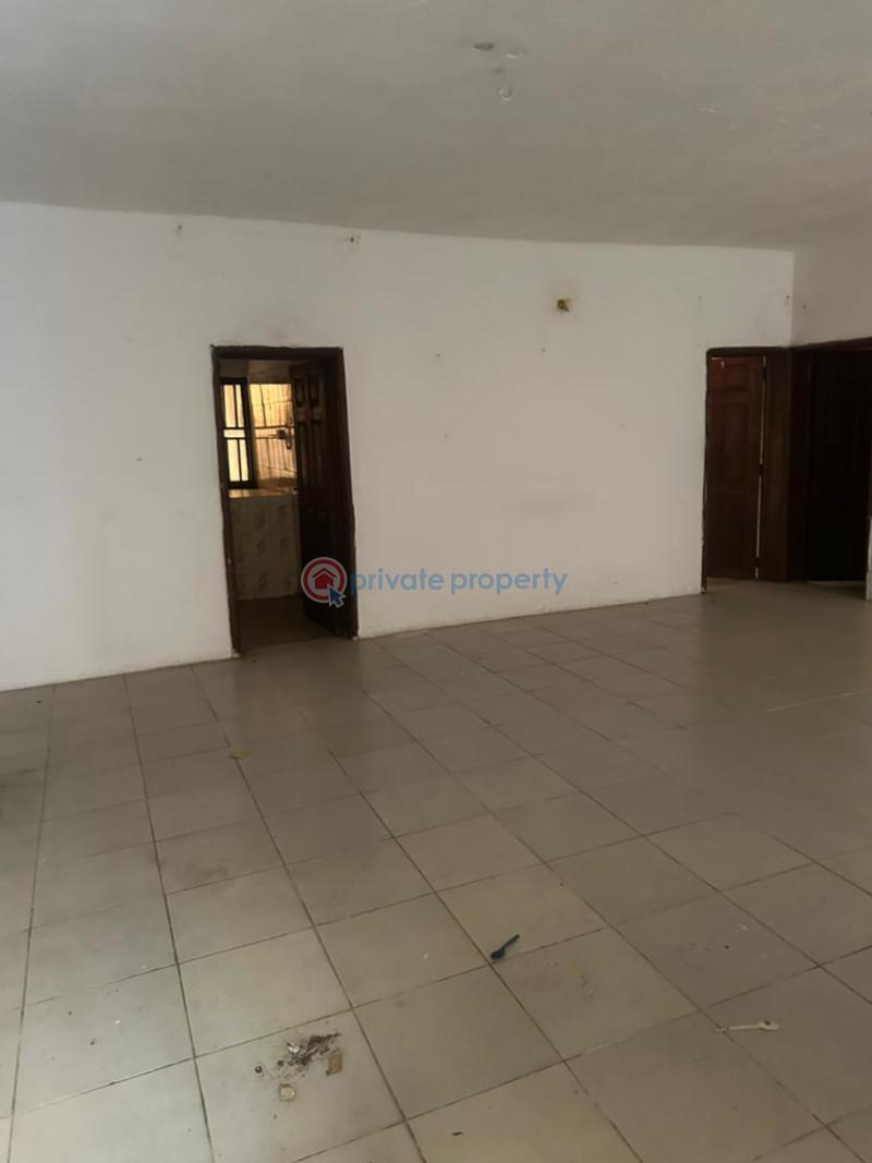 10 bedroom House For Sale College Road Ogba Lagos - 4