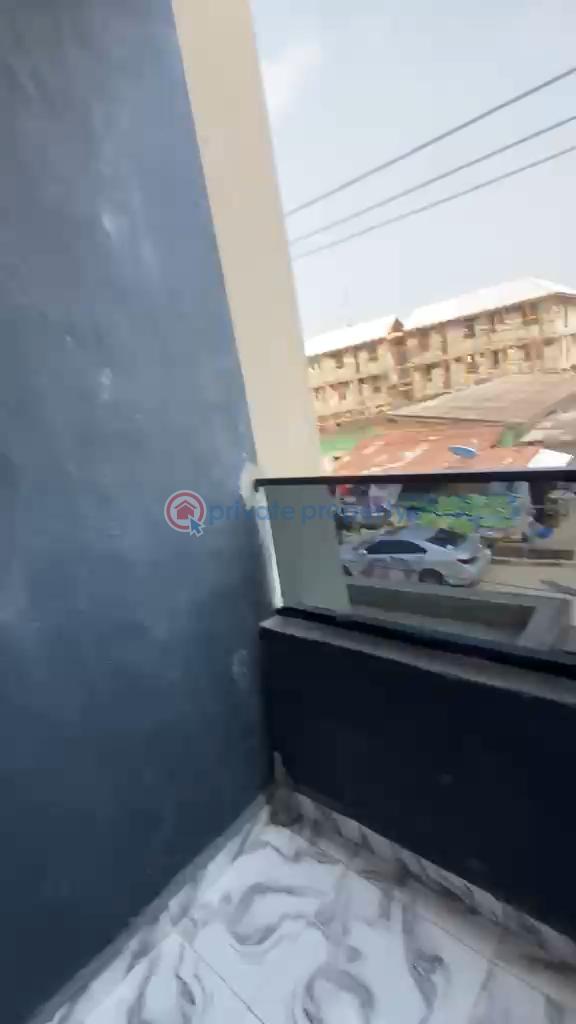 2 bedroom Block Of Flats For Rent Ifako Police Station @*aran Orin Strt Ifako Gbagada Lagos* Ifako-Gbagada Lagos - 12