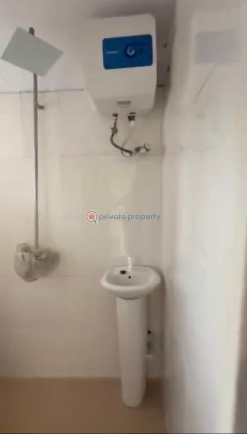 3 bedroom Flat & Apartment For Rent Off Brown Road Aguda  Surulere Lagos - 5