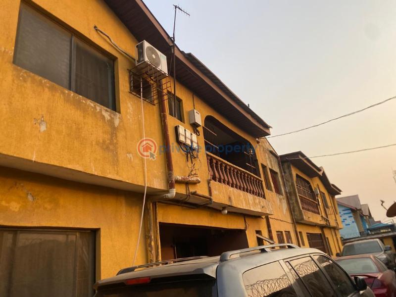 10 bedroom House For Sale Akowonjo Alimosho Lagos - 3
