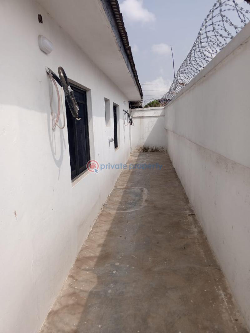 4 bedroom Flat & Apartment For Sale By Ogba Close To Ikeja Fagba Agege Lagos - 12