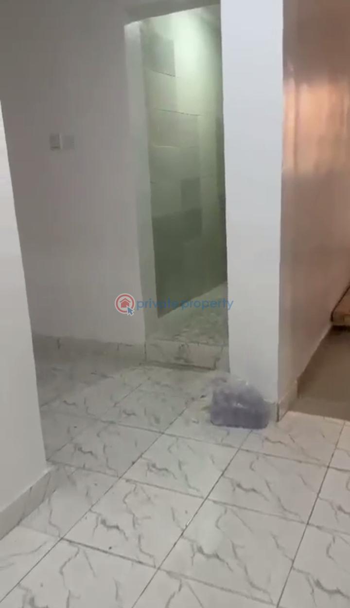 2 bedroom Flat & Apartment For Rent Alagomeji Yaba Lagos - 23