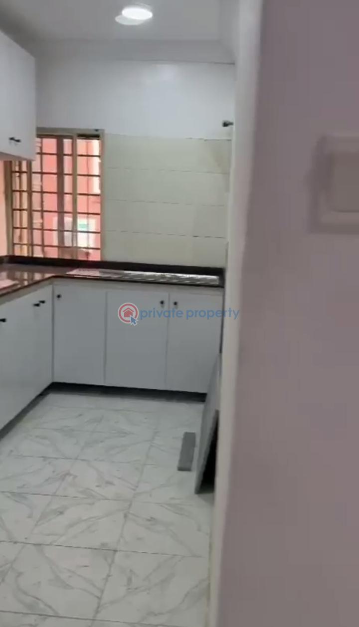 2 bedroom Flat & Apartment For Rent Alagomeji Yaba Lagos - 4