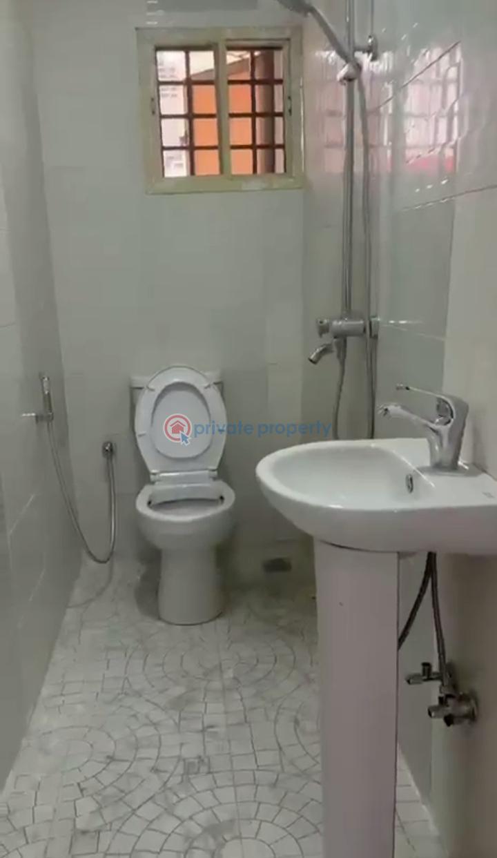 2 bedroom Flat & Apartment For Rent Alagomeji Yaba Lagos - 13