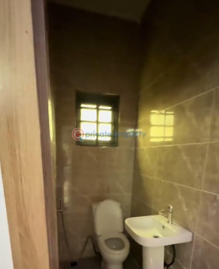 2 bedroom Flat & Apartment For Rent Off Fashoro Surulere Lagos - 13