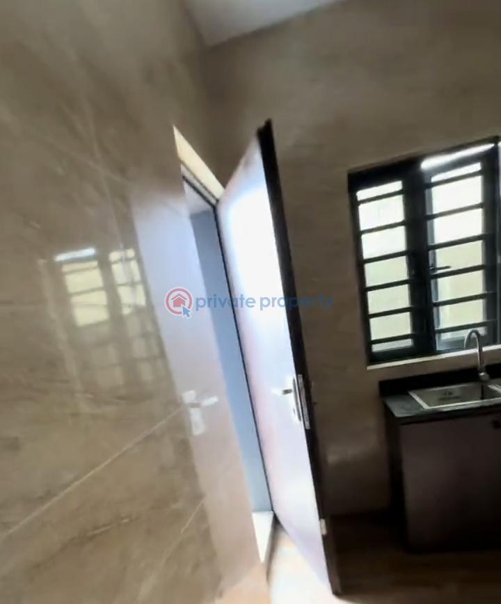 2 bedroom Flat & Apartment For Rent Off Fashoro Surulere Lagos - 1