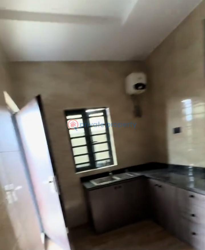 2 bedroom Flat & Apartment For Rent Off Fashoro Surulere Lagos - 2
