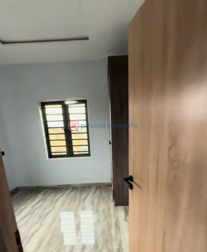 2 bedroom Flat & Apartment For Rent Off Fashoro Surulere Lagos - 6