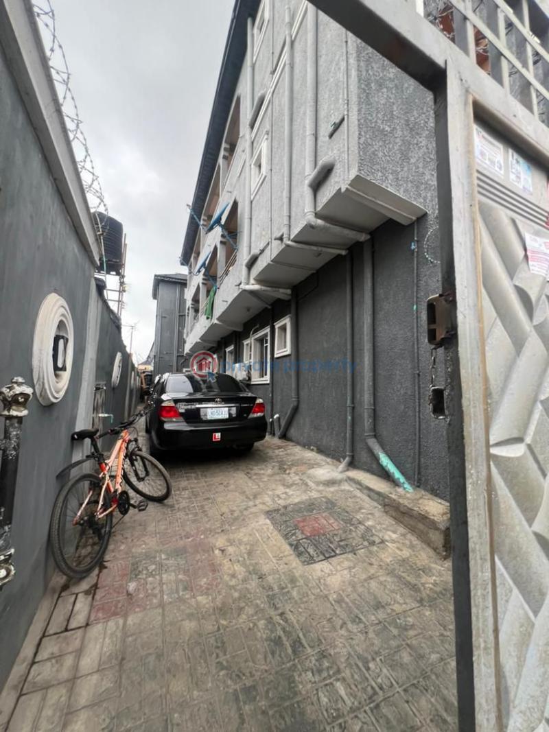 1 bedroom Mini Flat For Rent Abiodun Street Shomolu Lagos - 0
