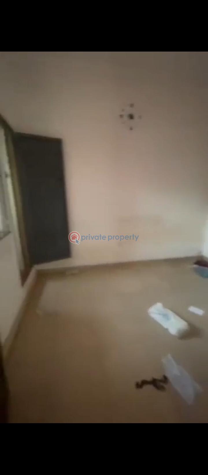 1 bedroom Mini Flat For Rent Off Folagoro Road, Yaba Lagos Fola Agoro Yaba Lagos - 5