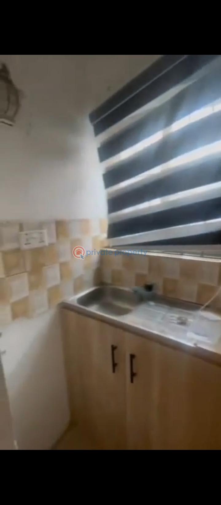 1 bedroom Mini Flat For Rent Off Folagoro Road, Yaba Lagos Fola Agoro Yaba Lagos - 8