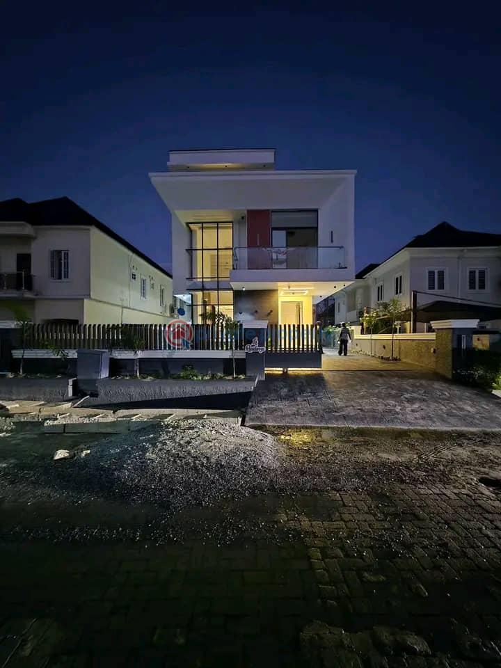 5 bedroom Detached Duplex For Sale Megamound Housi Estate Lekki Phase 1 Lagos