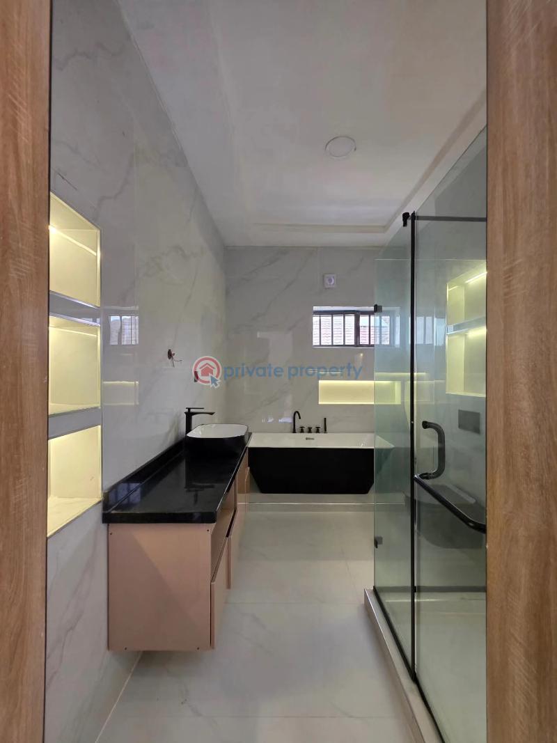 Executive,well built 5-bedroom detached duplex with bq for  sale - 16 5 bedroom Detached Duplex For Sale Chevron Drive Lekki Lagos - 16
