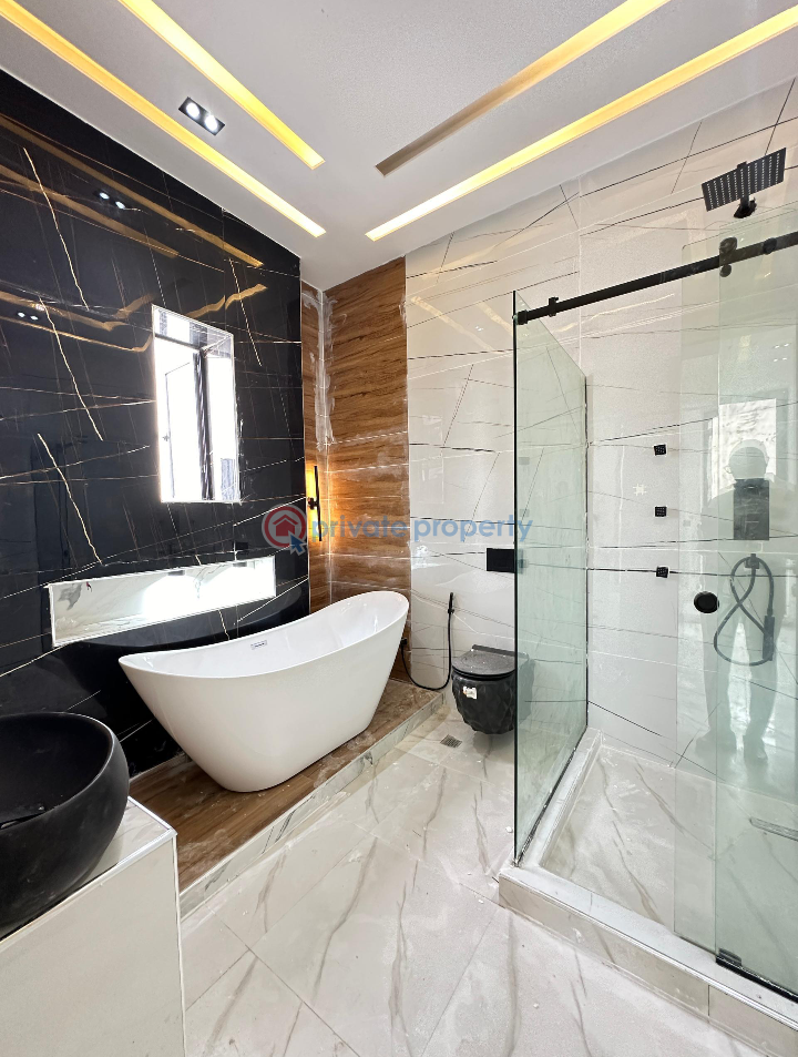 4 bedroom Detached Duplex For Sale Located Inside Secured And Quiet Estate ,constant Light, Secured Estate In Chevron,chat Me Up For More Information Chevron Drive Lekki Lagos - 5