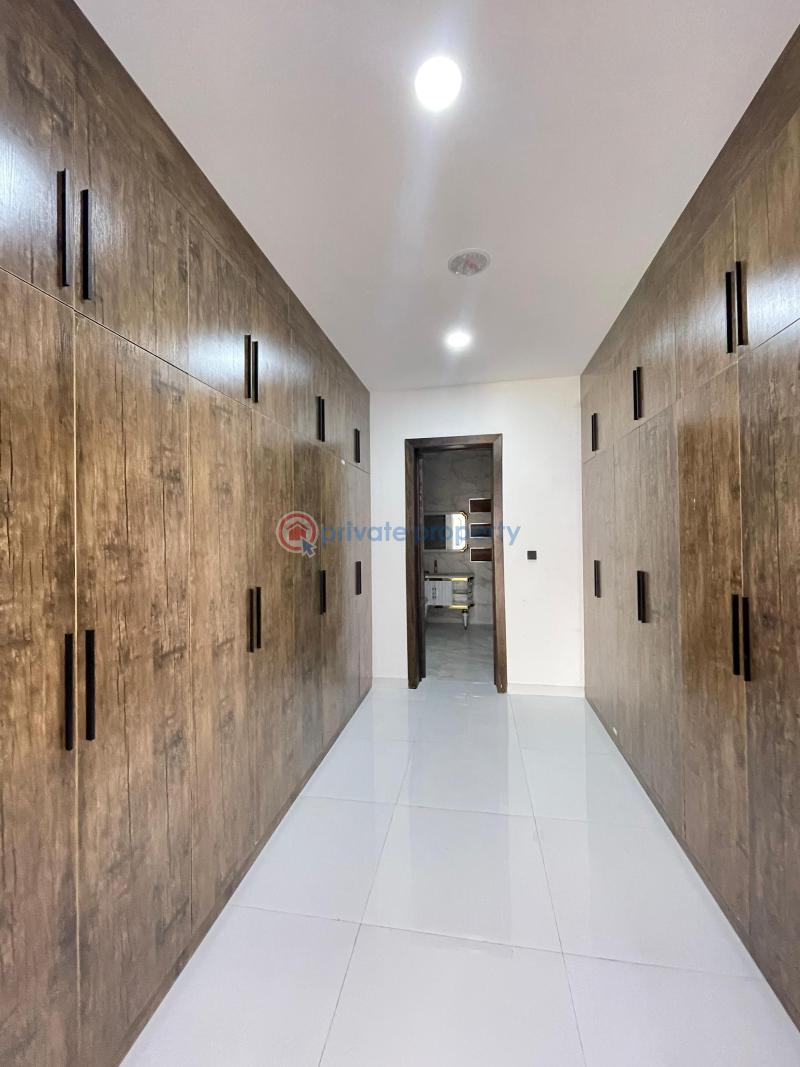 Exotic 5 bedroom fully detached duplex at with bq and swimming pool. - 6 5 bedroom Detached Duplex For Sale Lekki Phase 1 Lagos - 6