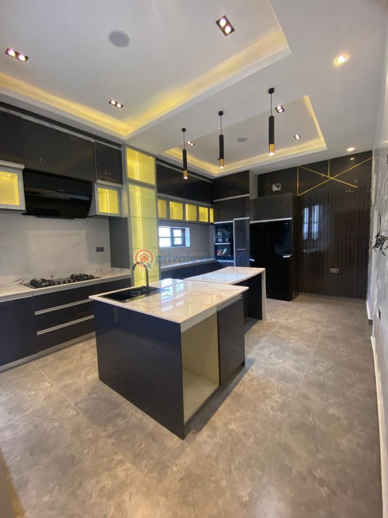 5 bedroom Detached Duplex For Sale Chevron Drive Lekki Lagos - 5