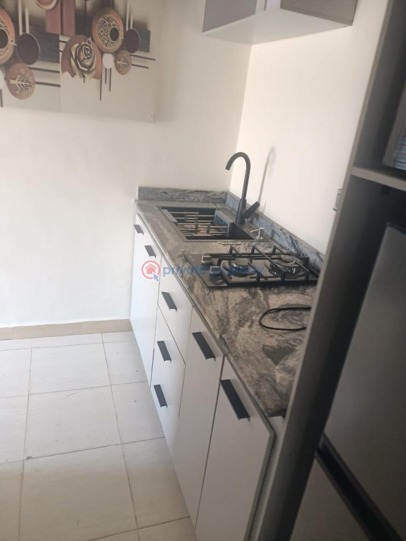 6 bedroom Flat & Apartment For Rent Ilupeju Lagos - 3
