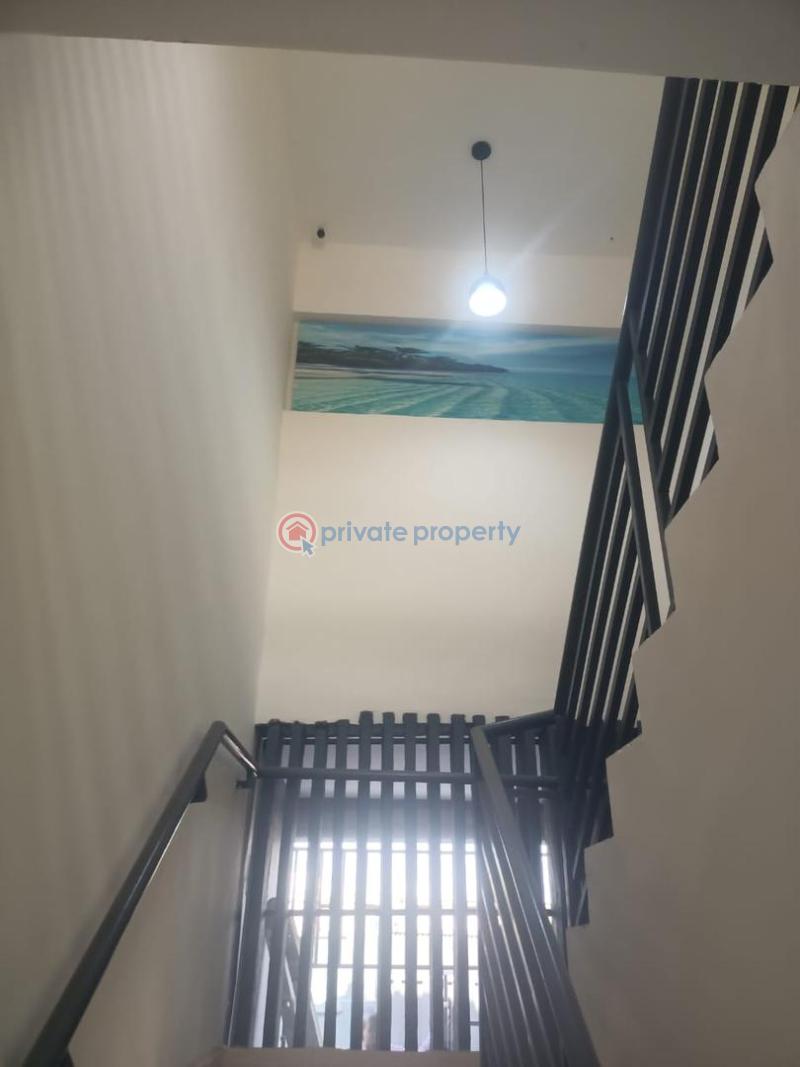 6 bedroom Flat & Apartment For Rent Ilupeju Lagos - 20