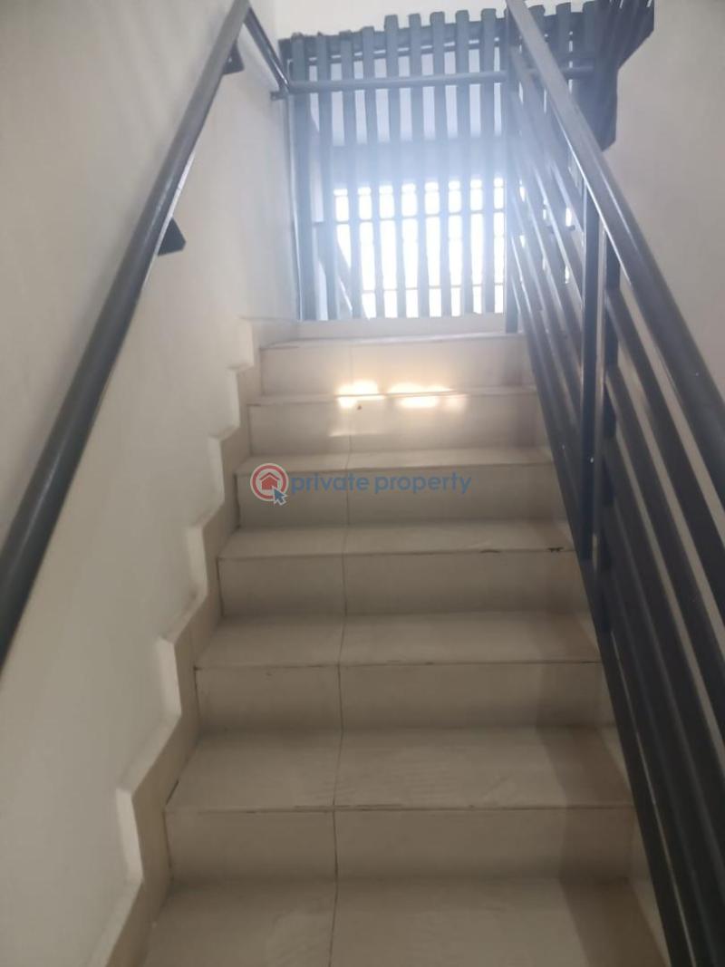 6 bedroom Flat & Apartment For Rent Ilupeju Lagos - 24
