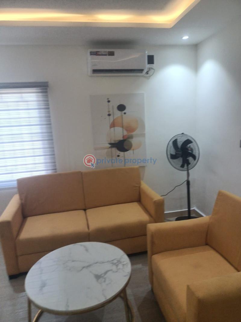 6 bedroom Flat & Apartment For Rent Ilupeju Lagos - 11