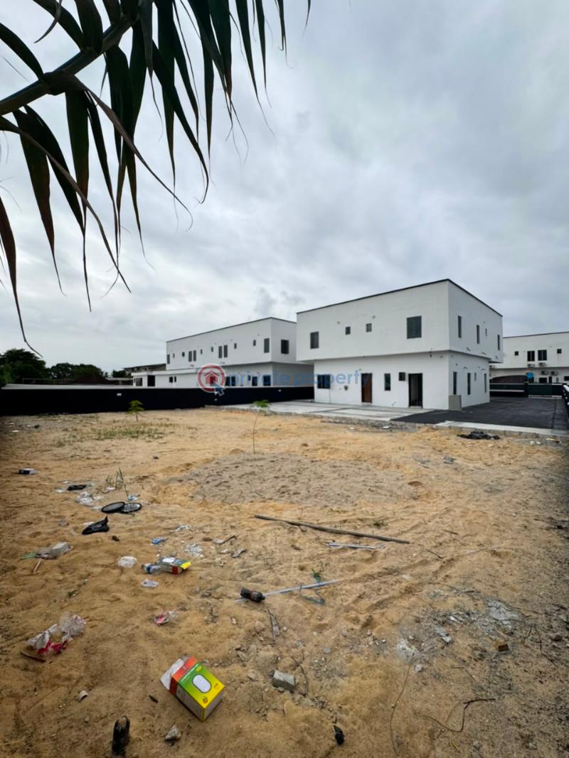 5 bedroom Detached Duplex For Sale Victoria Garden City Lekki Lagos - 19