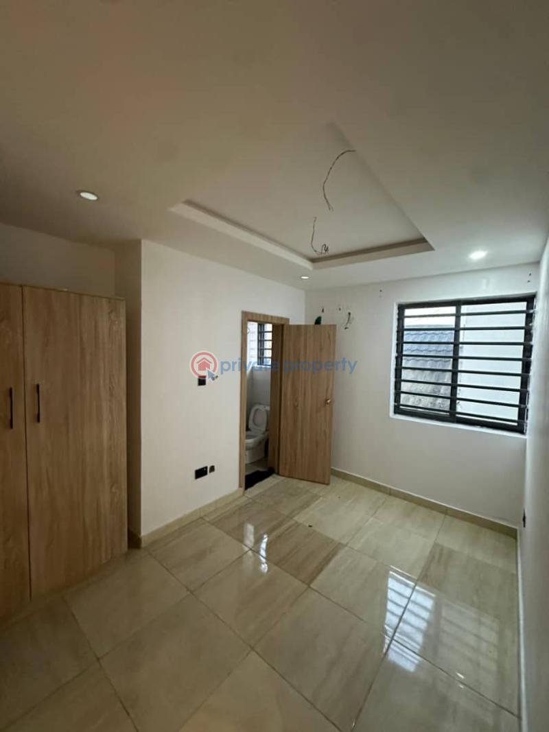 2 bedroom Flat & Apartment For Rent Ologolo Lekki Phase 1 Lagos - 3