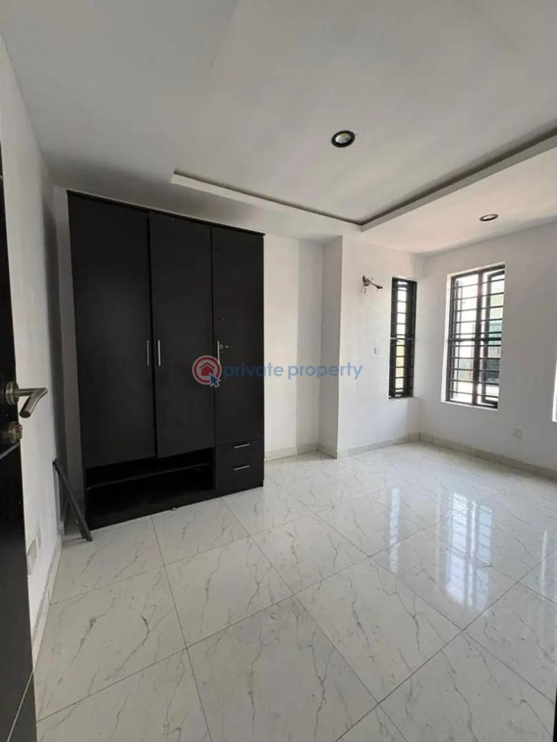 2 bedroom Block Of Flats For Rent Ologolo Lekki Lagos - 10