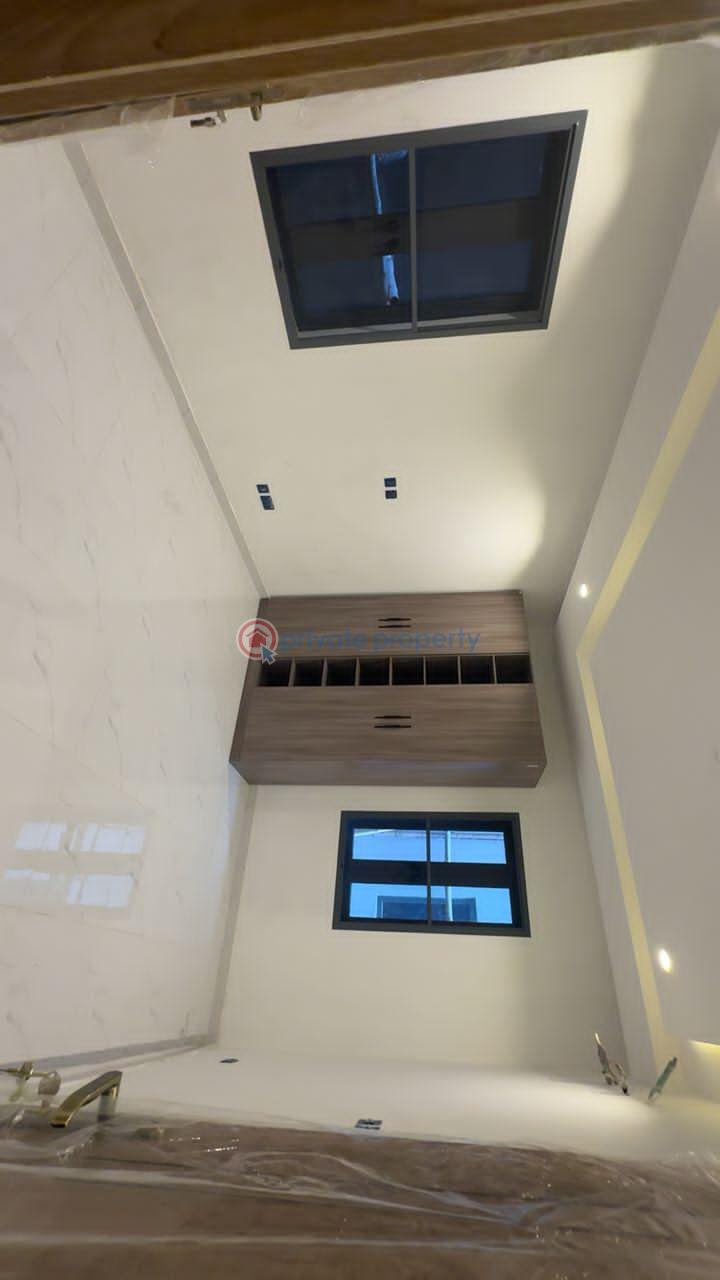 2 bedroom Flat & Apartment For Sale Ilasan/ Ikate Lekki Phase 1 Lagos - 10