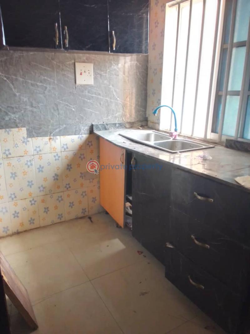 2 bedroom Flat & Apartment For Rent Estate Jakande Lekki Lagos - 5