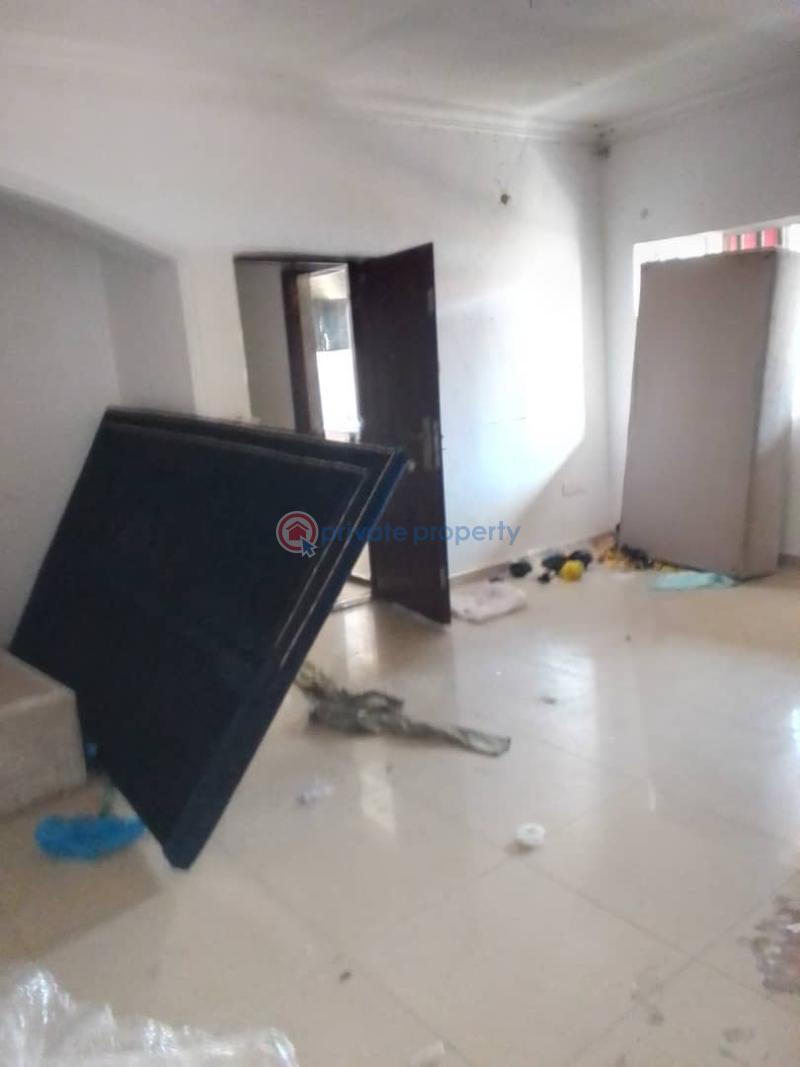 2 bedroom Flat & Apartment For Rent Estate Jakande Lekki Lagos - 9