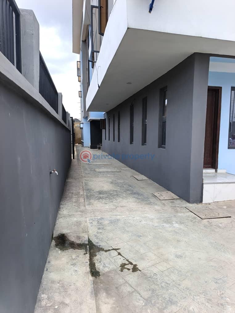 2 bedroom Flat & Apartment For Sale Williams Street Ifako Gbagada, Lagos. Ifako-Gbagada Lagos - 5