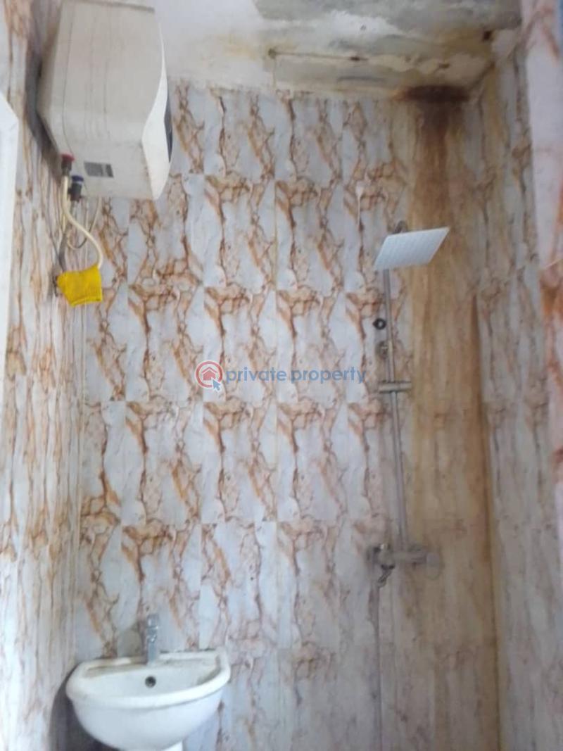 2 bedroom Flat & Apartment For Rent Estate Jakande Lekki Lagos - 10