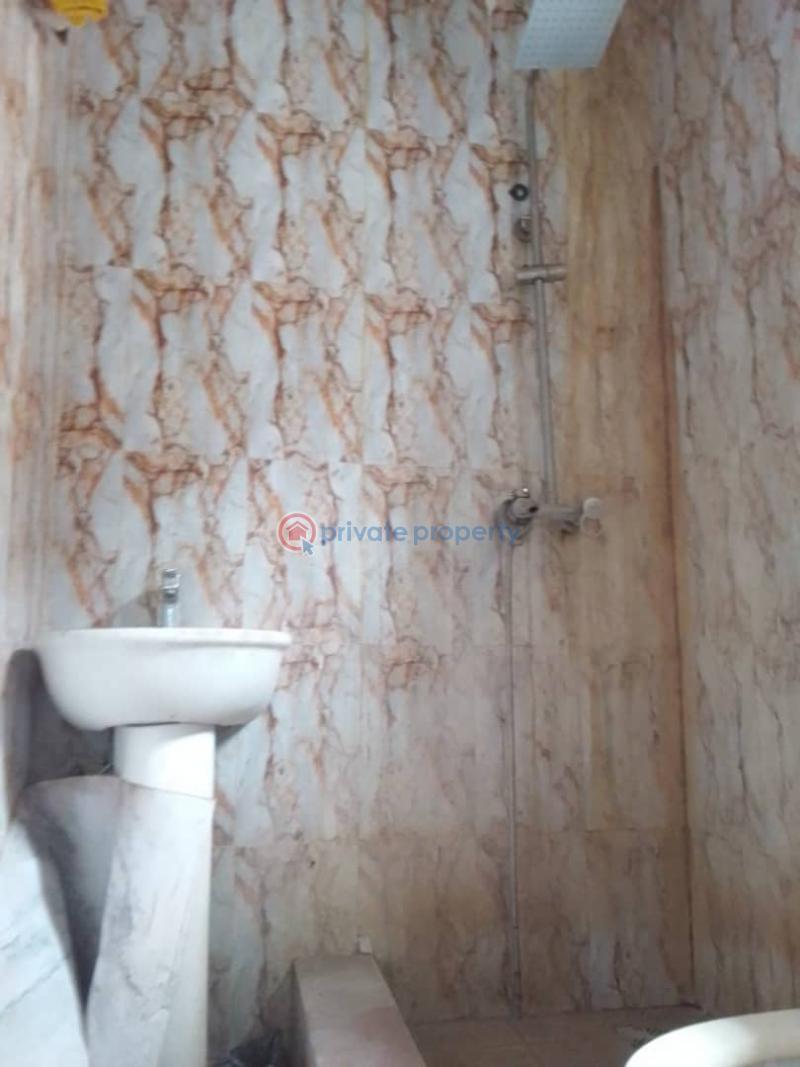2 bedroom Flat & Apartment For Rent Estate Jakande Lekki Lagos - 4