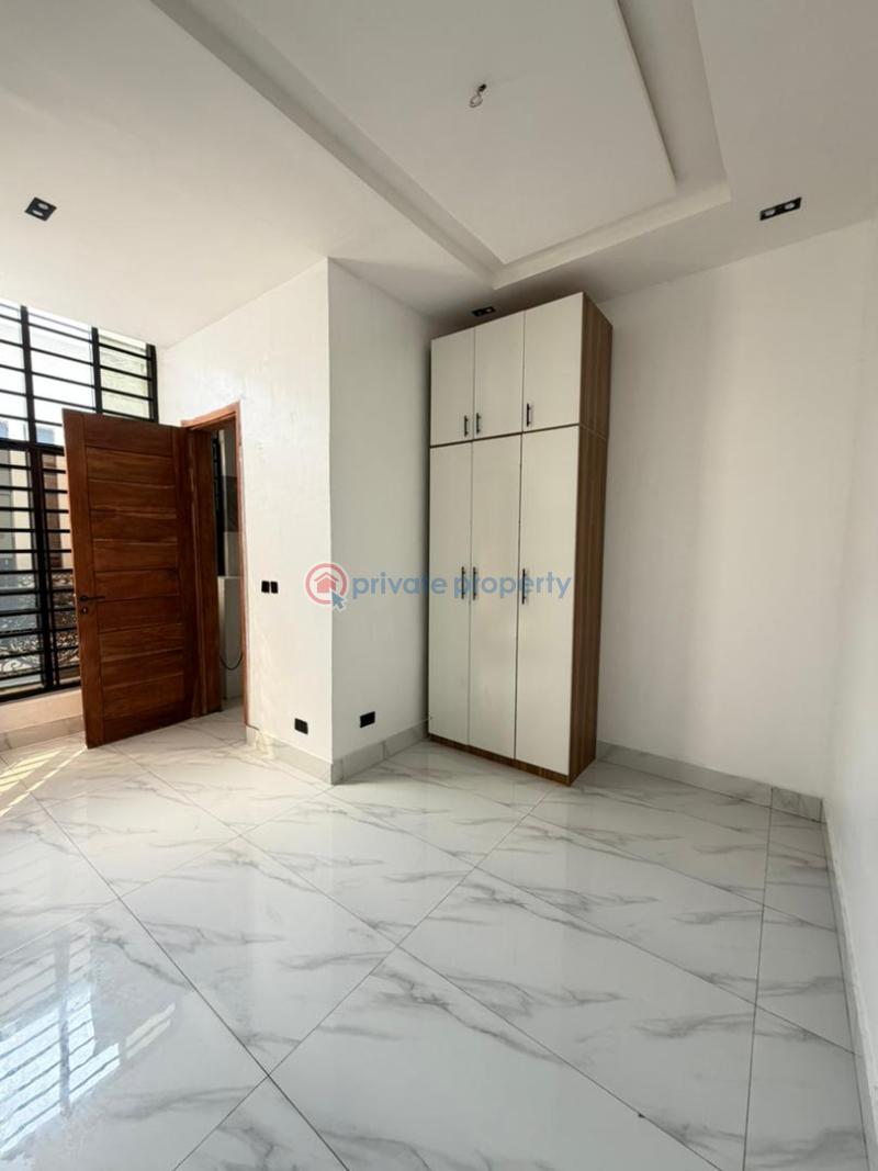 2 bedroom Penthouse For Sale Chevron Lekki Phase 2 Lagos - 10