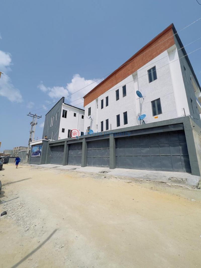 2 bedroom Block Of Flats For Sale Freedom Way Lekki Phase 1 Lagos - 2