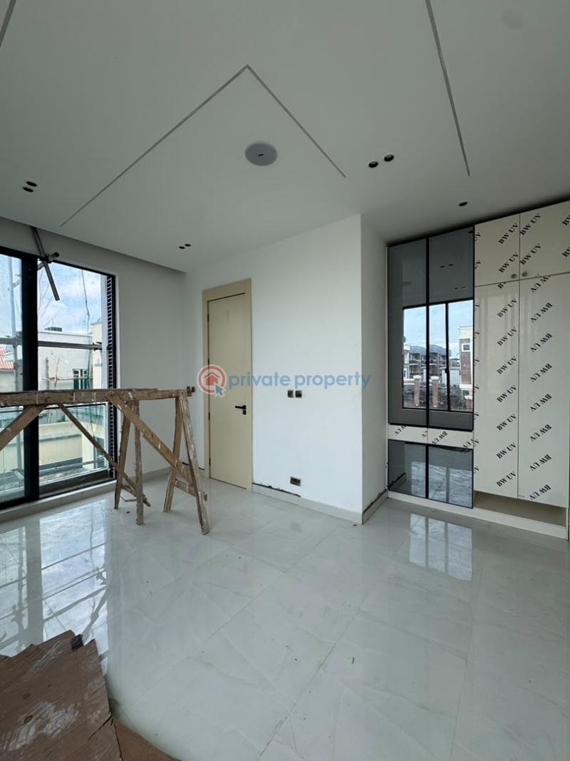 2 bedroom Block Of Flats For Sale Lekki Phase 1 Right Hand Side Lekki Phase 1 Lagos - 10