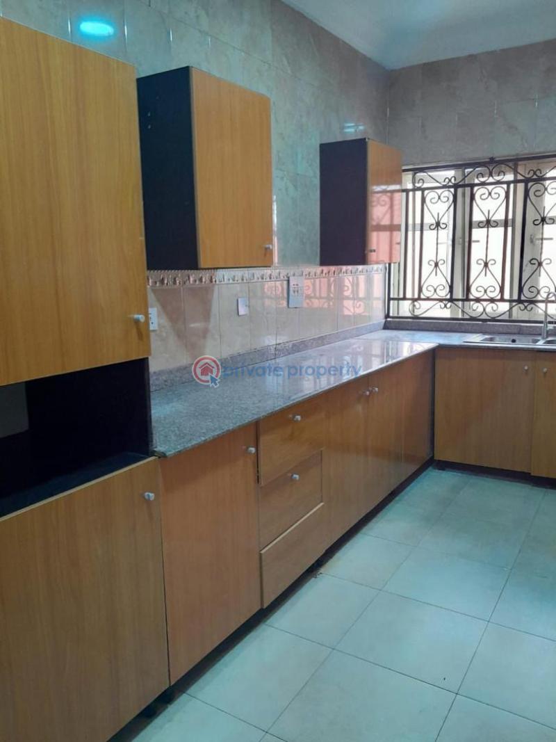 3 bedroom Flat & Apartment For Rent Thomas Estate Ajah Lagos - 12