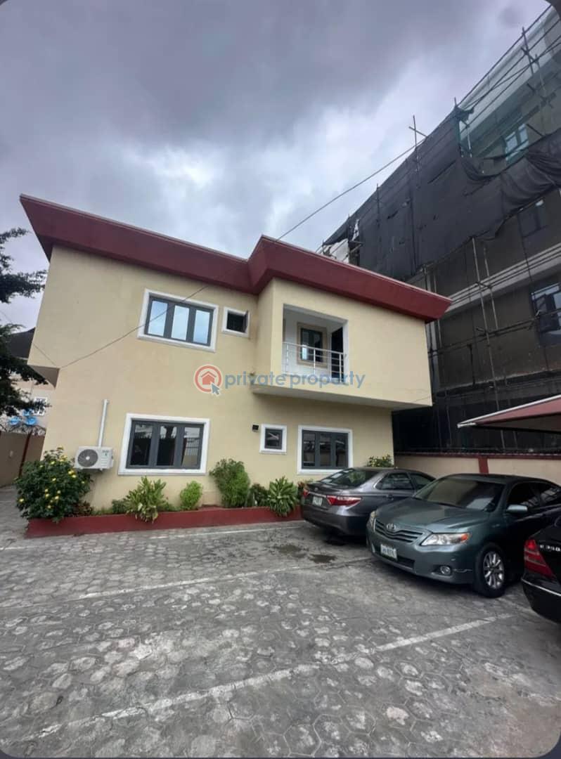 3 bedroom Flat & Apartment For Rent Admiralty Way Lekki Phase 1 Lagos - 0