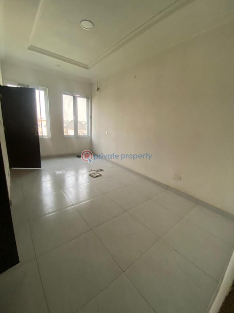 3 bedroom Flat & Apartment For Sale Oral Estate Lekki Phase 2 Lagos - 1