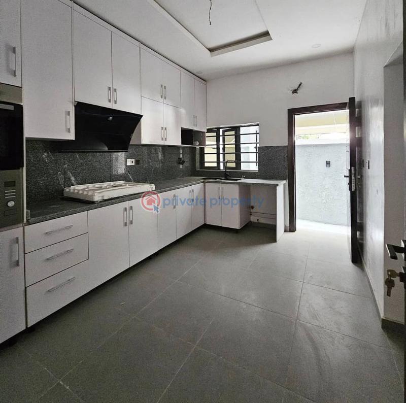 3 bedroom Flat & Apartment For Rent Lekki Phase 1 Lagos - 1