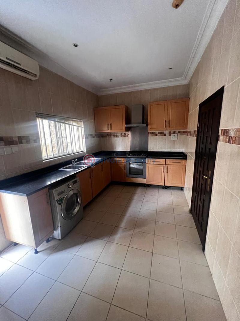3 bedroom Flat & Apartment For Rent Lekki Phase 1 Lekki Lagos - 13