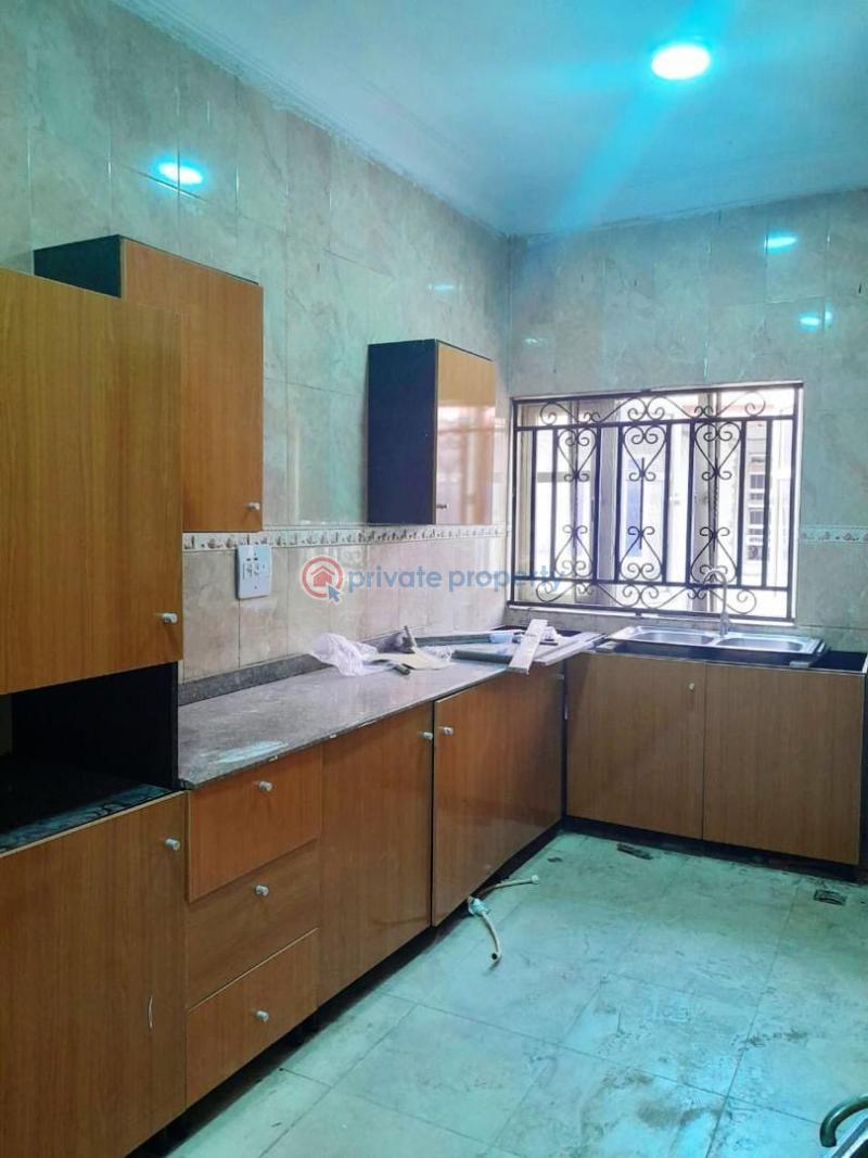 3 bedroom Flat & Apartment For Rent Thomas Estate Ajah Lagos - 10