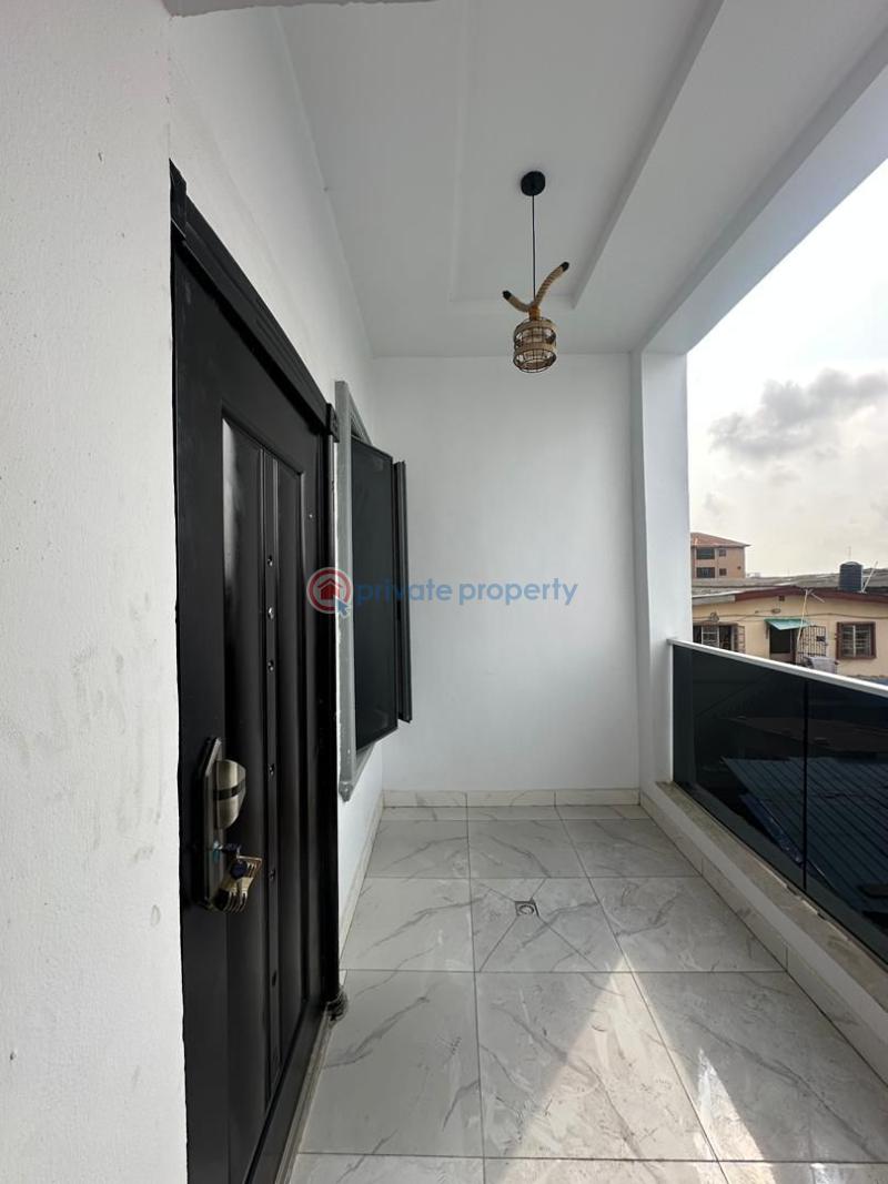 Exquisite 3 bedroom apartment - 6 3 bedroom Flat & Apartment For Sale Surulere Lagos - 6