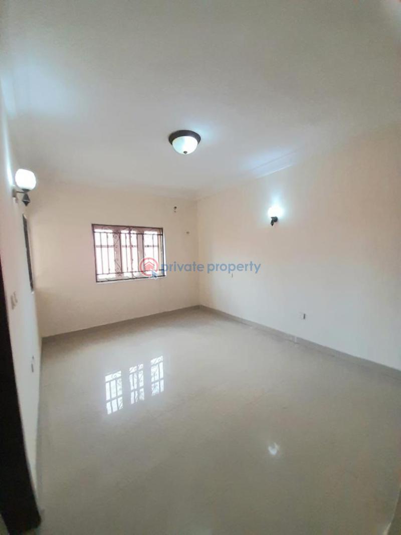 3 bedroom Flat & Apartment For Rent Thomas Estate Ajah Lagos - 5