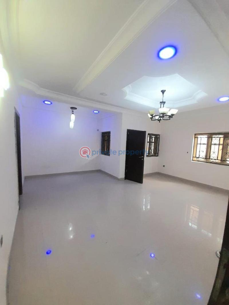 3 bedroom Flat & Apartment For Rent Thomas Estate Ajah Lagos - 4
