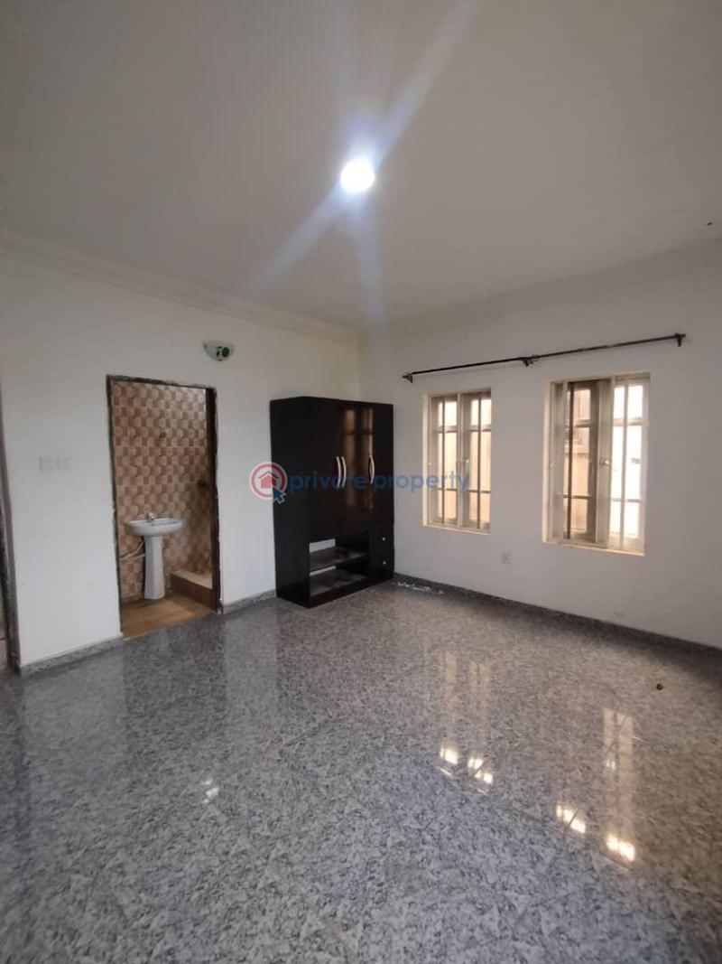 3 bedroom Flat & Apartment For Rent Ajah Lekki Phase 2 Lagos - 3