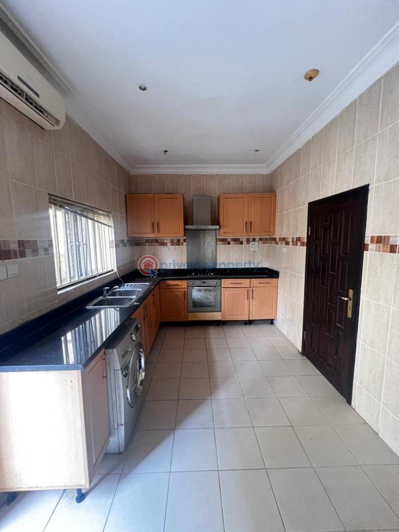 3 bedroom Flat & Apartment For Rent Lekki Phase 1 Lekki Lagos - 12
